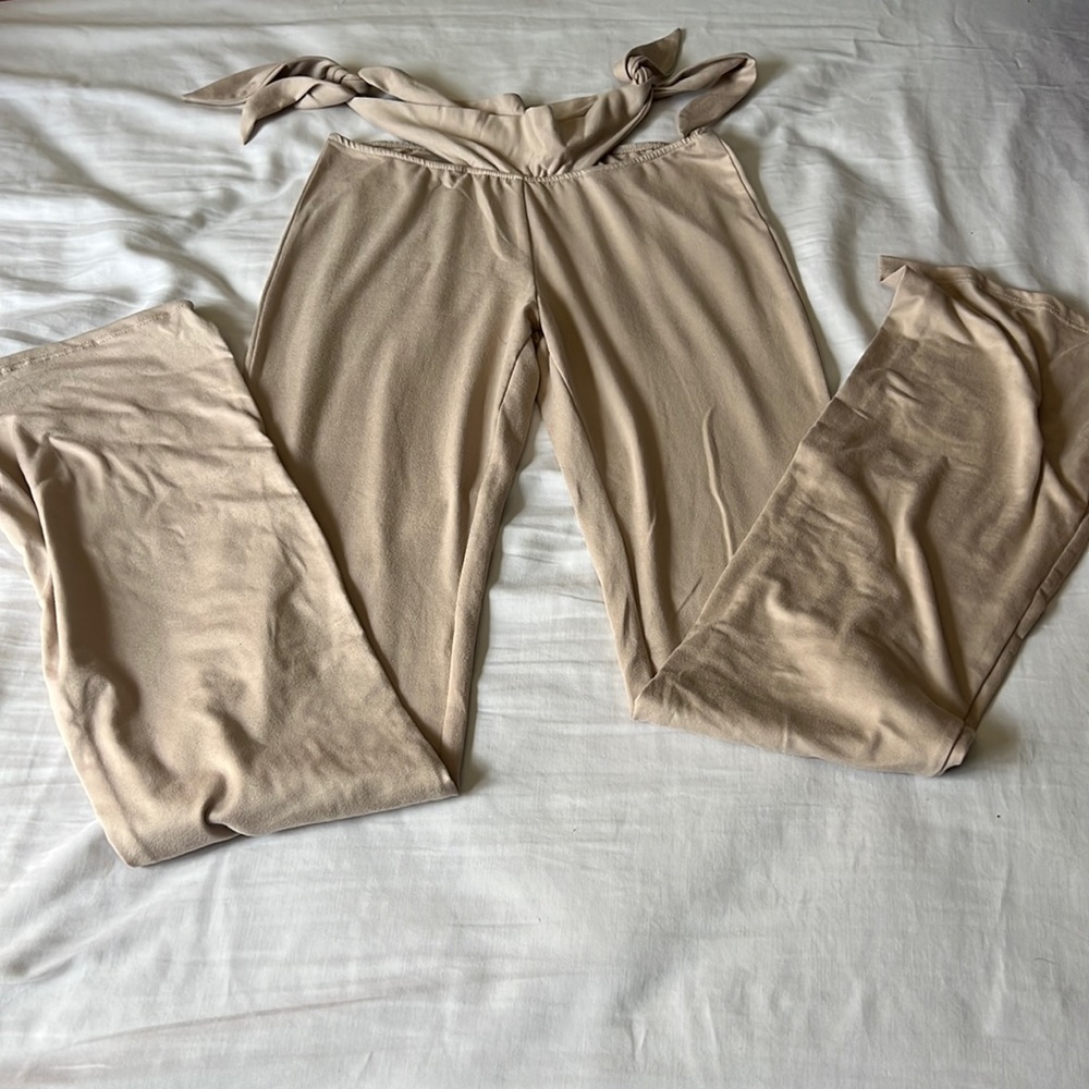 Bell bottom pants with waist tie